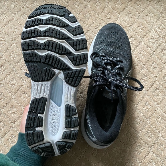 Women's ASICS Running Shoes - Picture 6 of 7